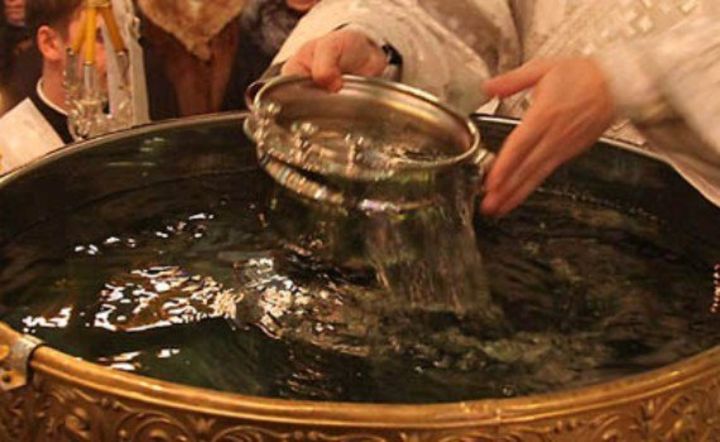 Великое водосвятие в храме Рождества Христова села Мокрый Корь . 19 января 2018 года. 12.00 часов.